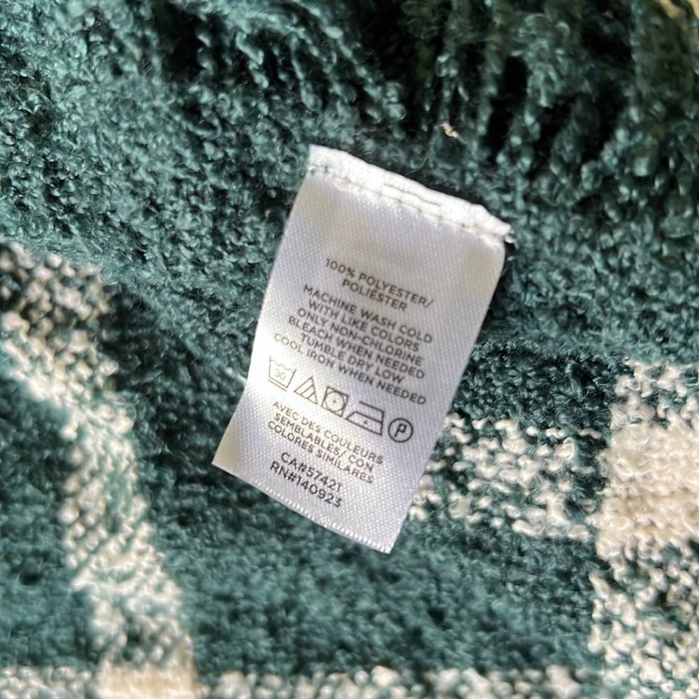 Loft Poncho - Picture 7 of 7